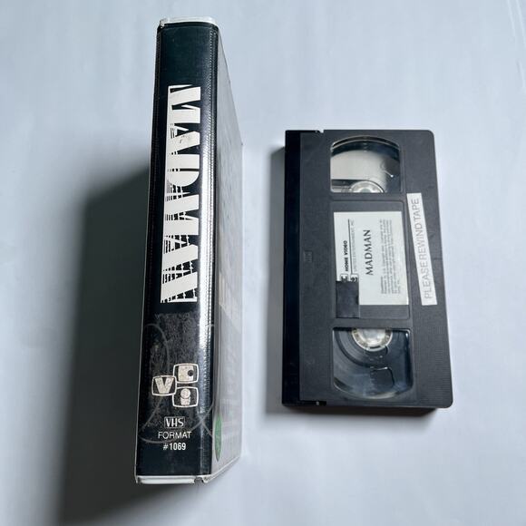 Madman VHS Video Tape Dan Cohen Sigourney Weaver Clamshell Rare HTF VCI Release - Picture 2 of 6